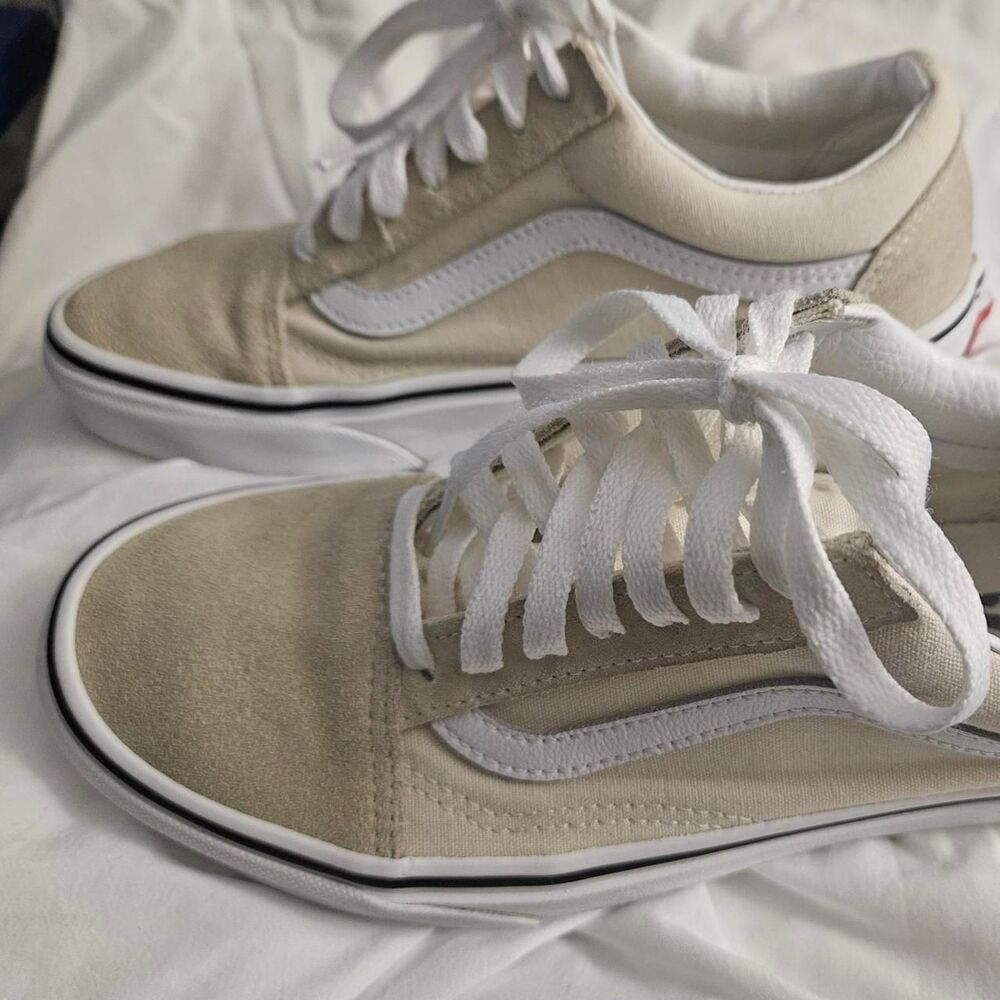 Vans Women's White and Cream Trainers